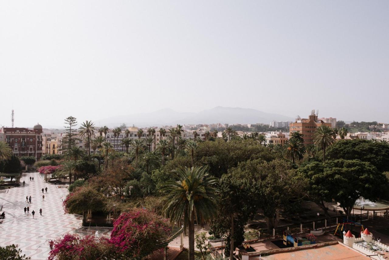 Hotel Melilla Centro エクステリア 写真