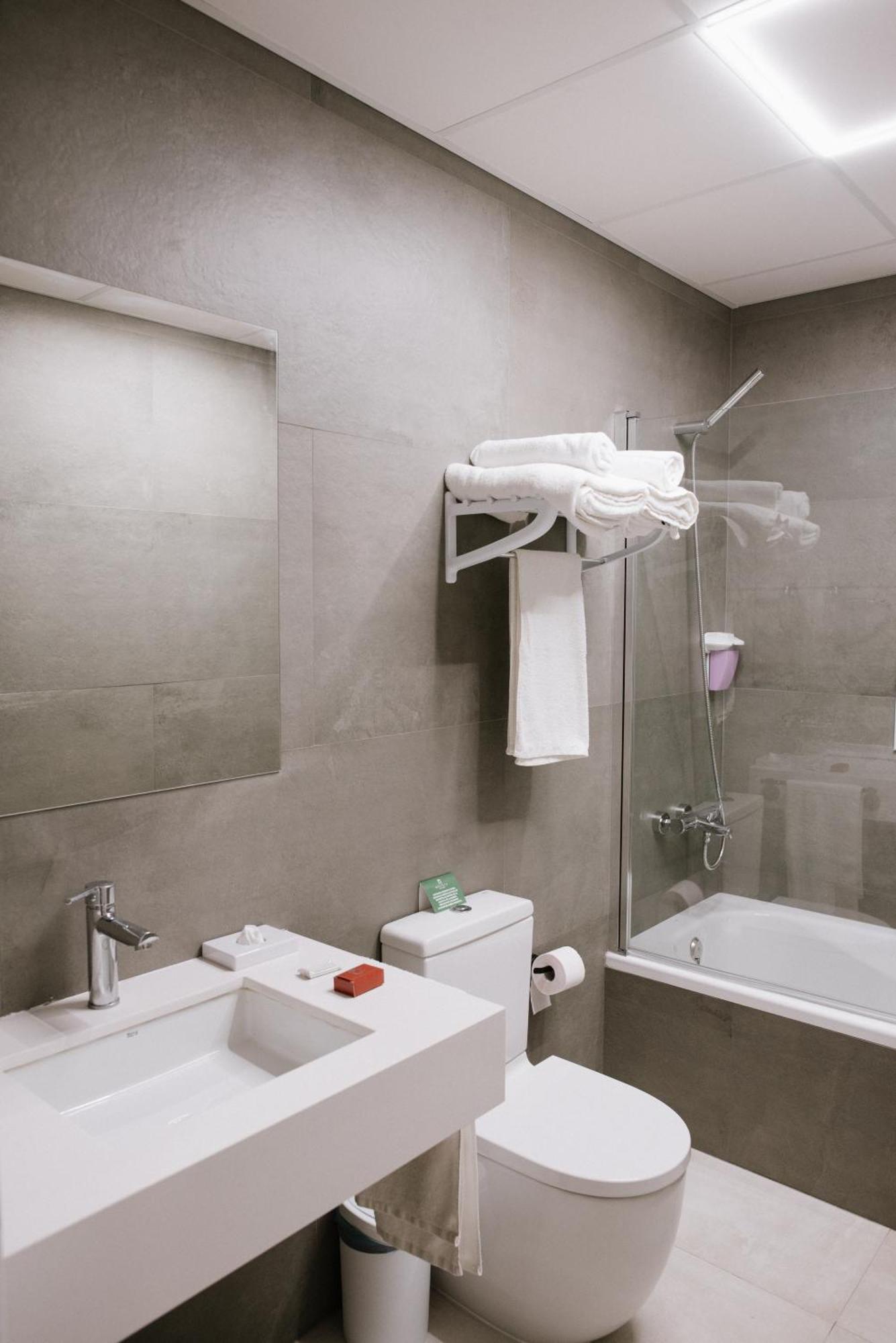 Hotel Melilla Centro エクステリア 写真