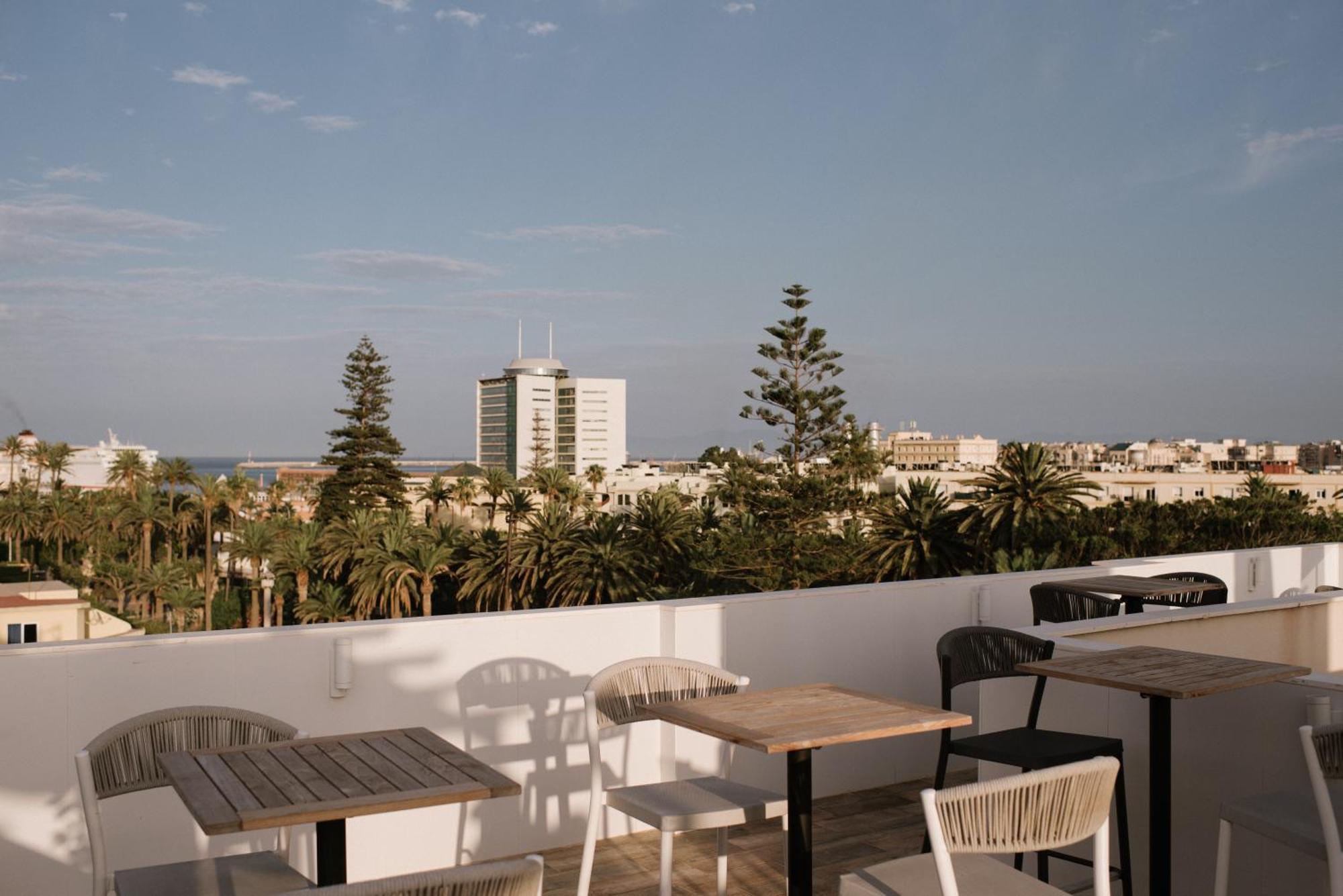 Hotel Melilla Centro エクステリア 写真