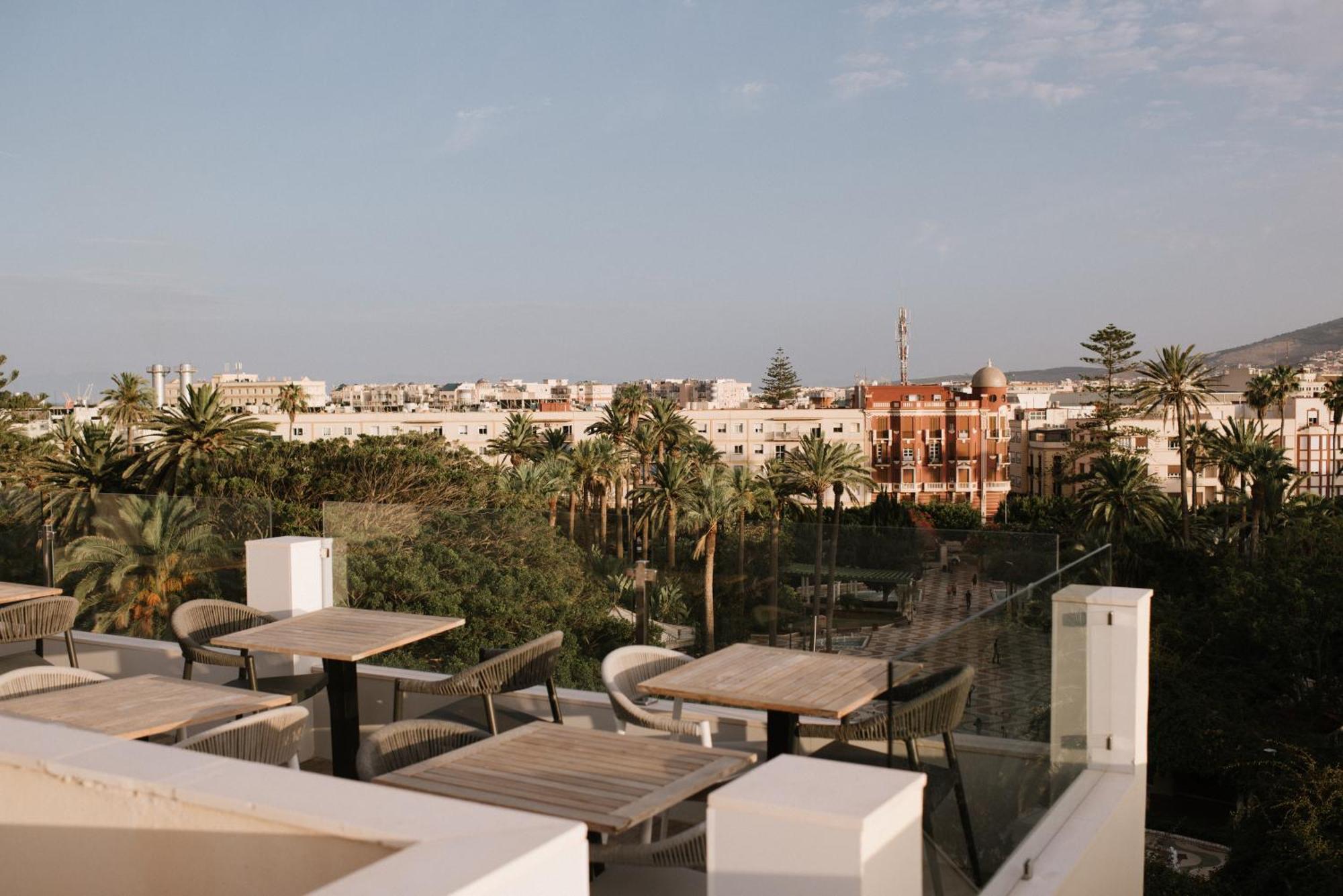 Hotel Melilla Centro エクステリア 写真